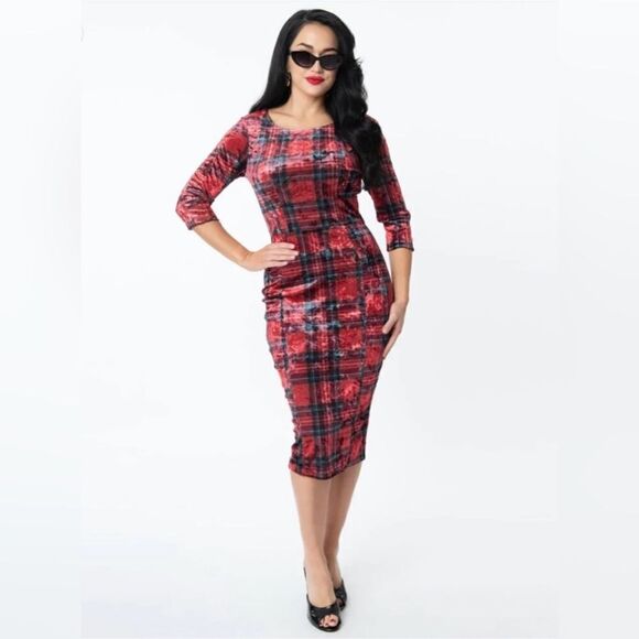 Unique Vintage Holiday Red Plaid Velvet Midi Dress Bodycon M - Picture 1 of 12